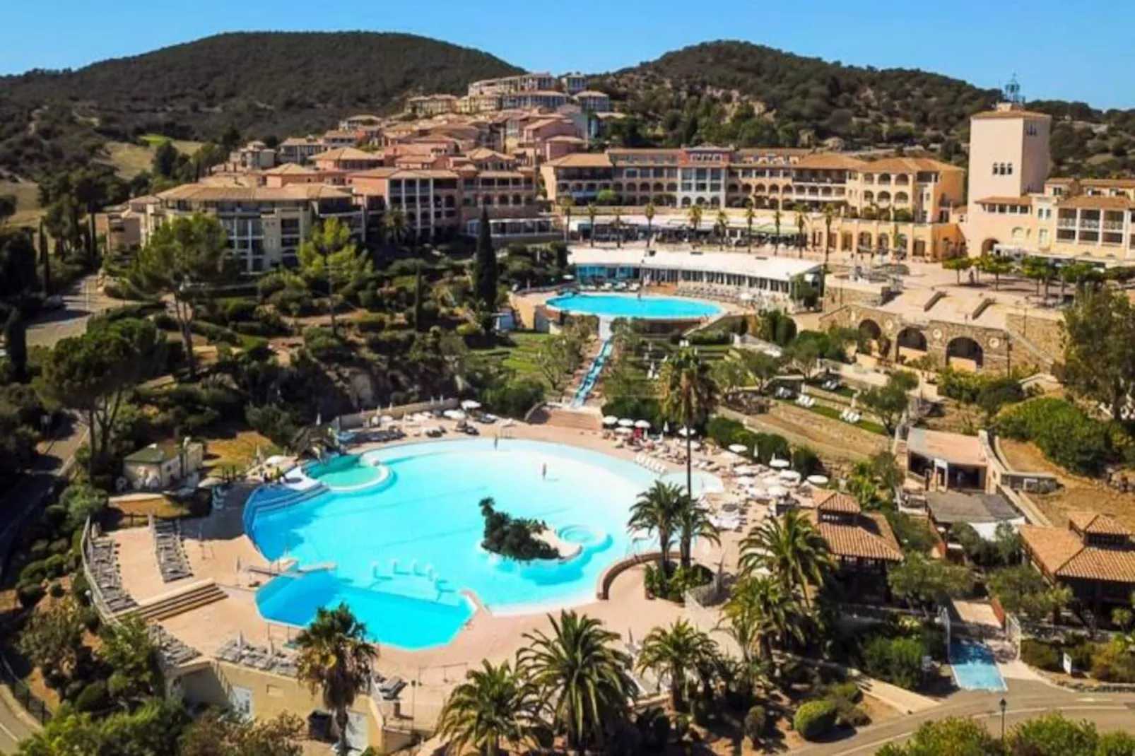 Appartement 6 Pers Vue Mer Pr&egrave;s Des Plages &agrave; Agay-Image-tags.