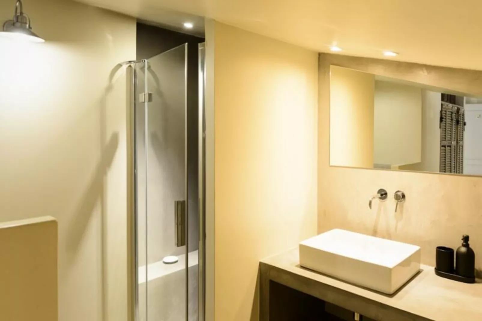 Les Gardis, Votre Refuge Id&eacute;al En Provence.-Image-tags.