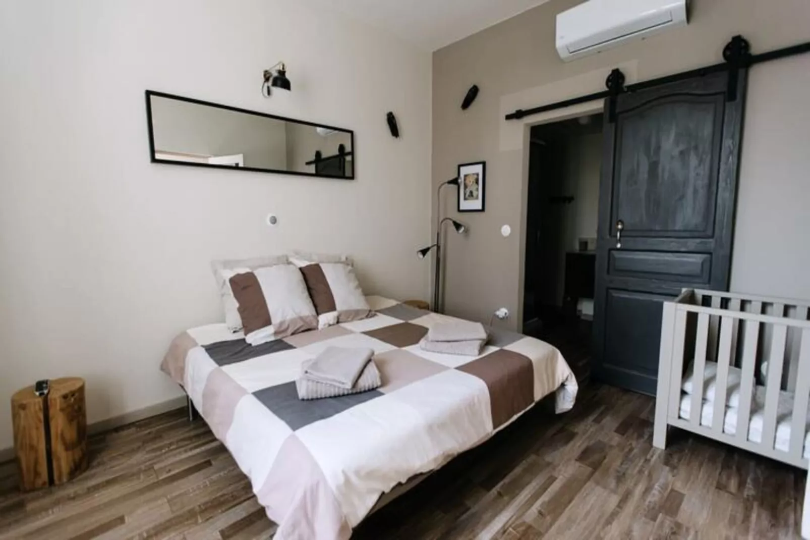 Appartement Lumineux Avec Piscine Et Spa-Image-tags.