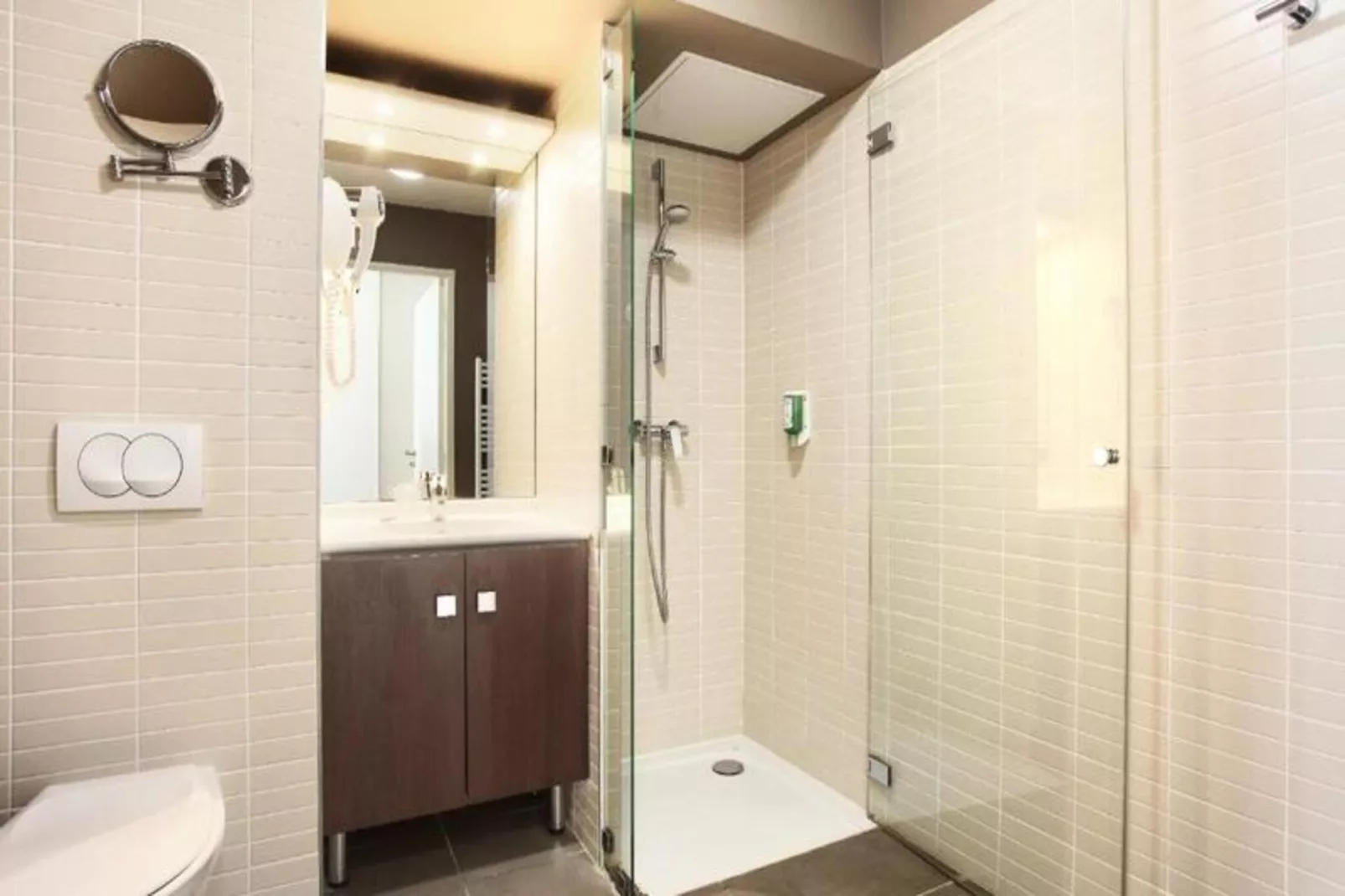 Appart'hôtel Odalys Confluence-Buitenkant zomer