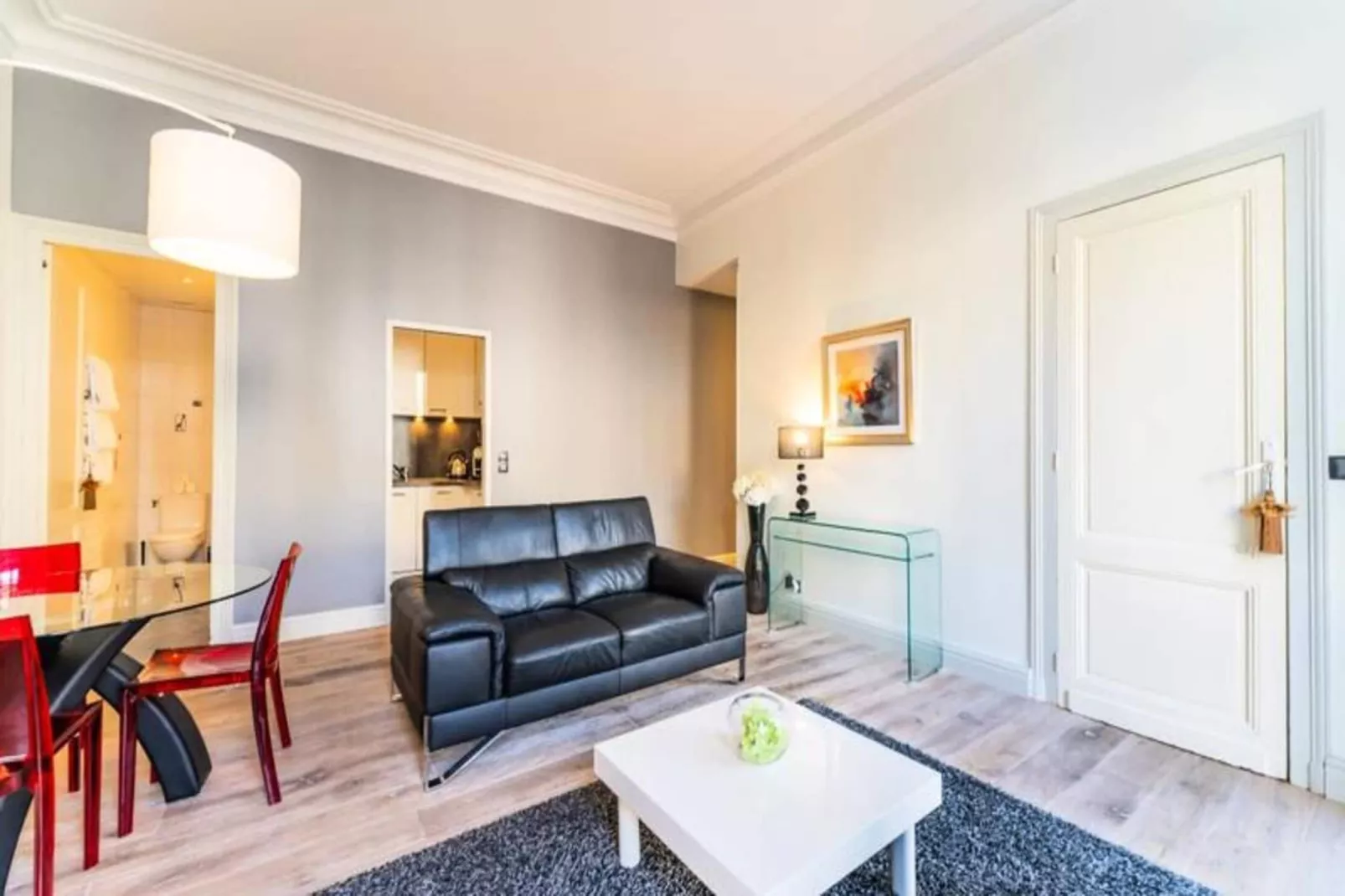 &eacute;l&eacute;gant Appartement Au C&oelig;ur Du Quartier Historique Saint-michel-Woonkamer