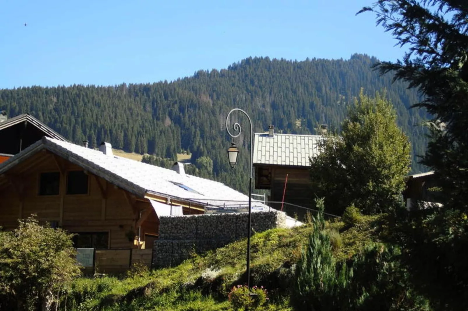 Résidence Les Rives Du Lac-Buitenkant zomer