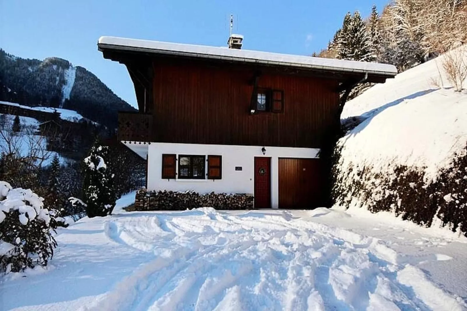 Chalets à Saint Jean d'Aulps-Exterieur winter