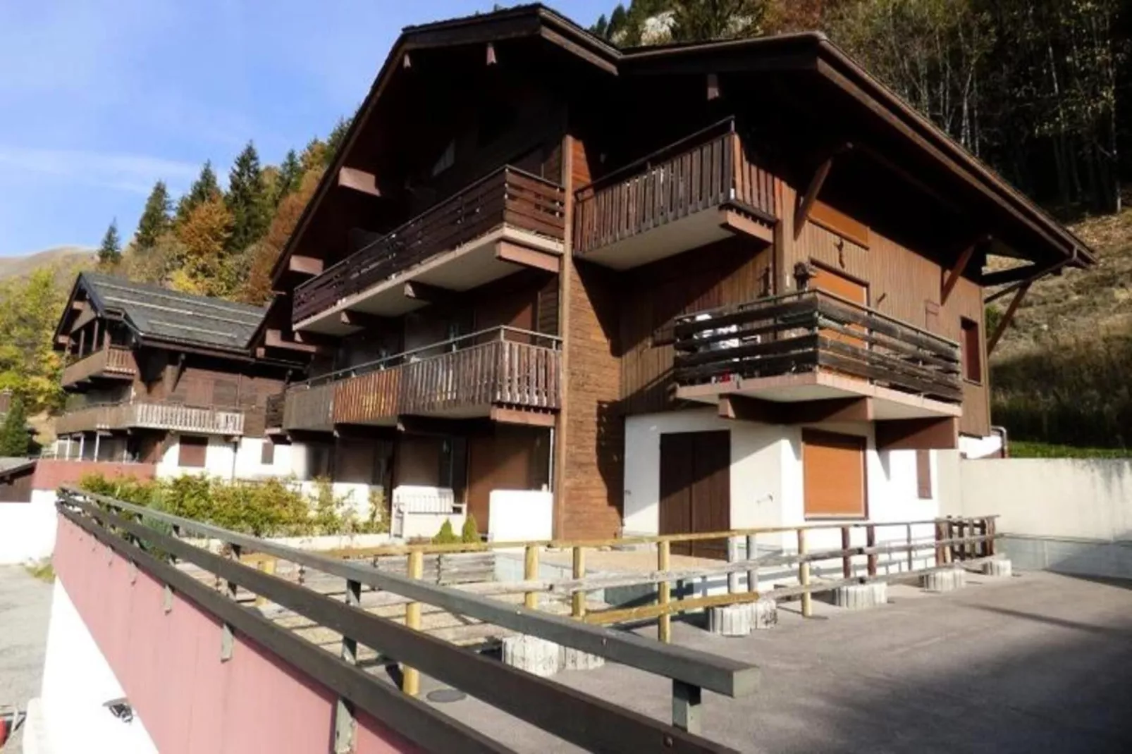 Résidence Chevrefeuille 3-Buitenkant zomer