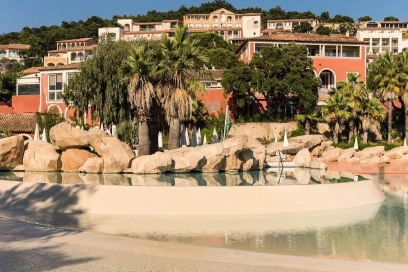 Les Appartements aux Restanques du Golfe de St Tropez - maeva Home-Buitenkant zomer