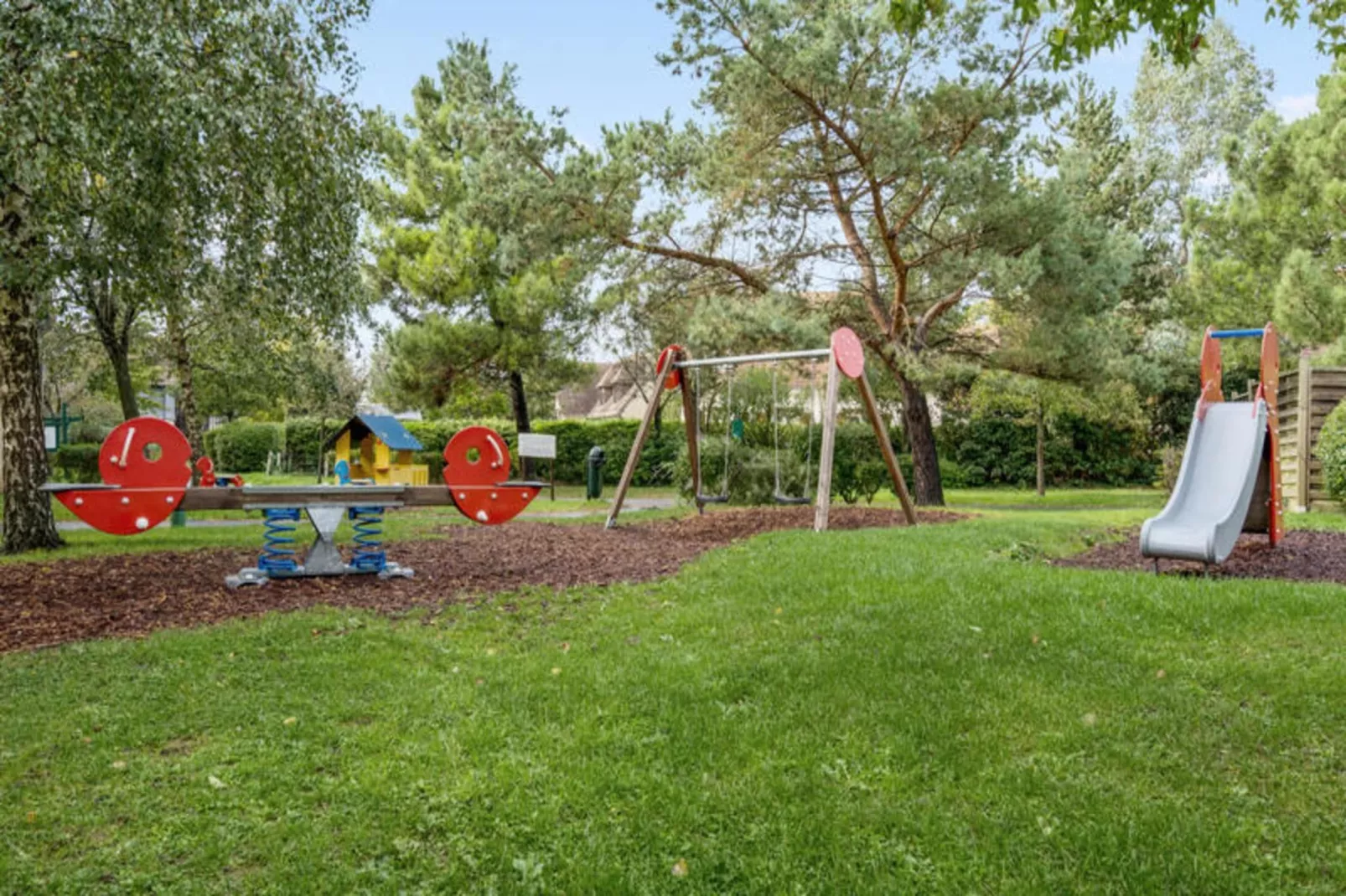 La Résidence du Golf - maeva Home-Tuinen zomer