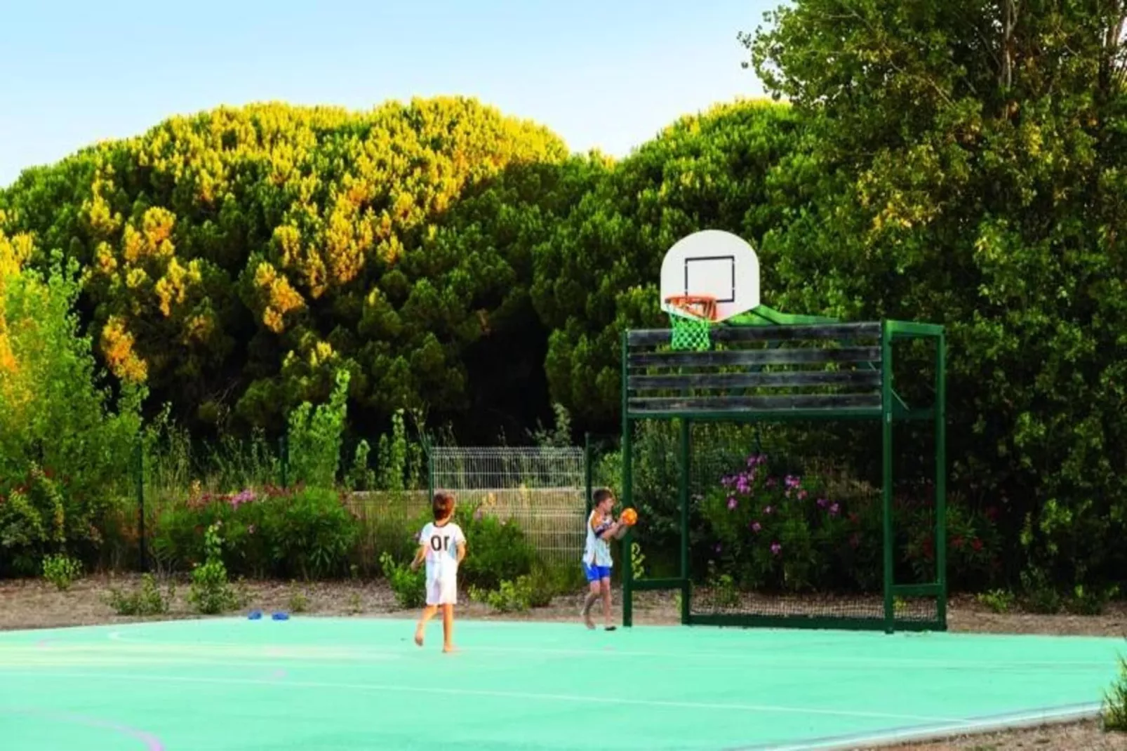 SOWELL Résidences Les Sablons***-Parkfaciliteiten