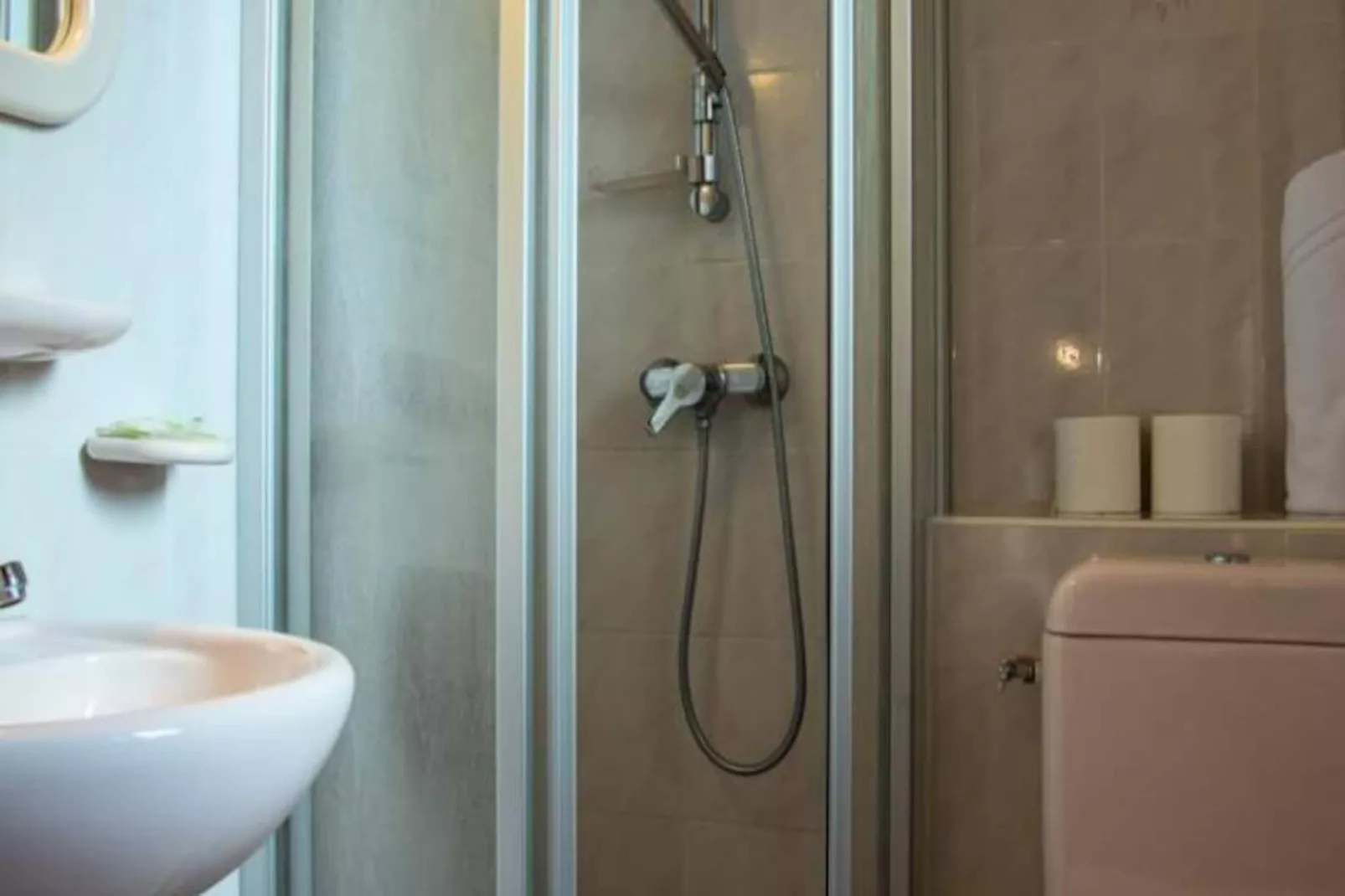 Gîte de France Bon aubrac pour 12 personnes 2 épis-Image-tags.