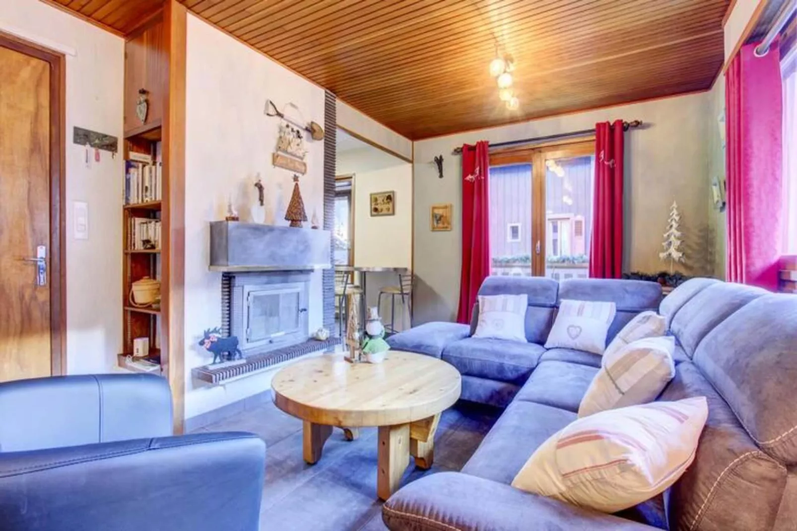 Résidence L'outo-Buitenkant zomer