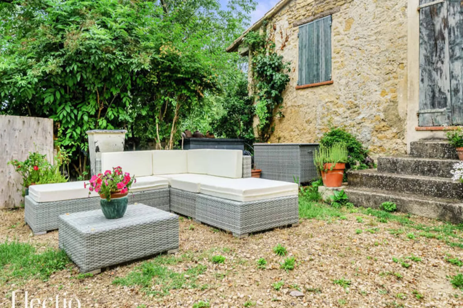 Mas Du Rocher I Piscine, P&eacute;tanque & Chemin&eacute;e-Image-tags.