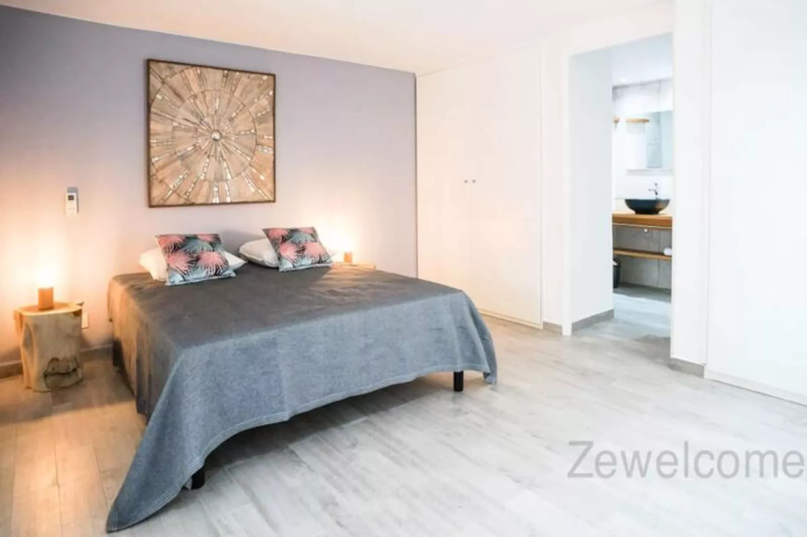 Villa Sea Side-Image-tags.