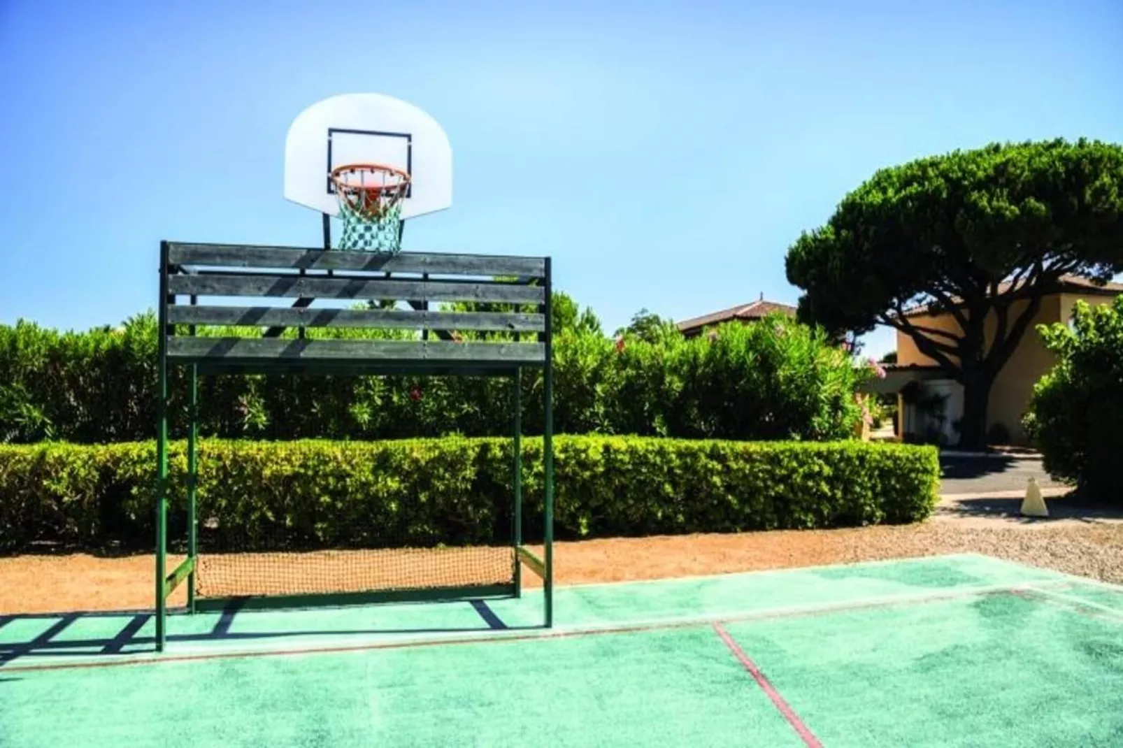 SOWELL Résidences Les Sablons***-Parkfaciliteiten