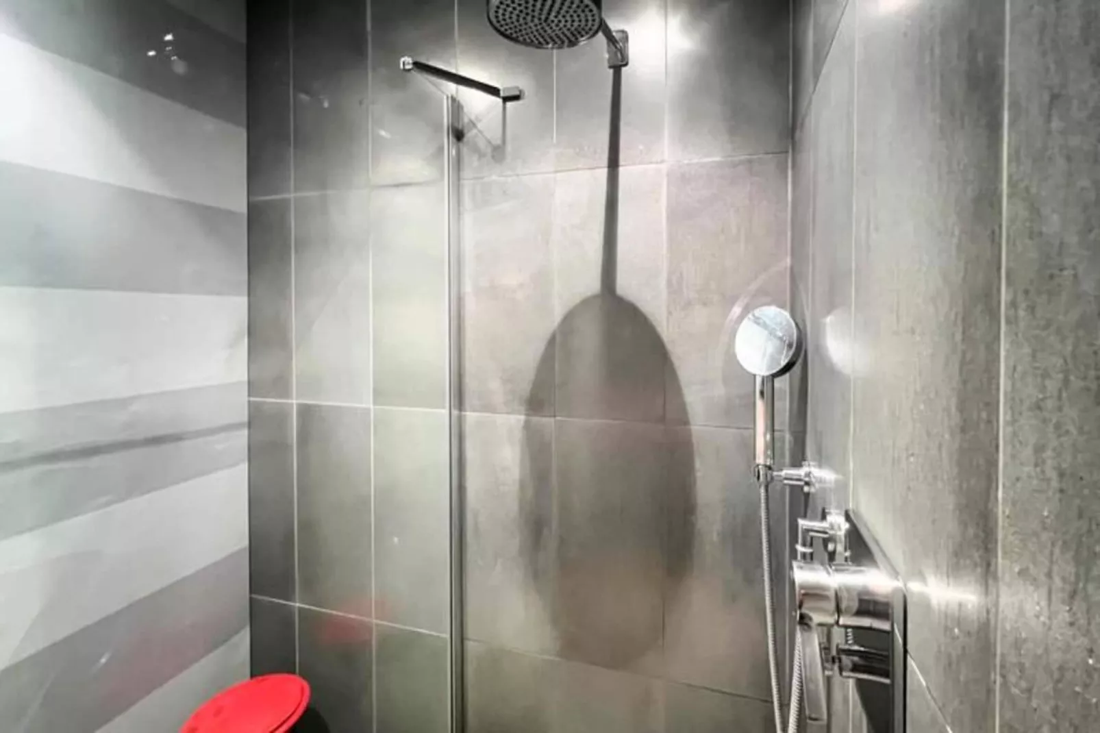 Superbe Appartement &agrave; La Belle Pierre Pour 4 Dans La Rue Des Antiquaires-Buitenkant zomer