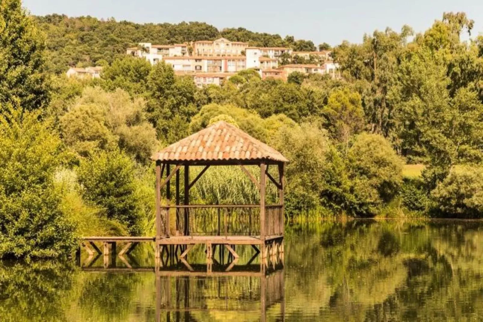 Les Appartements aux Restanques du Golfe de St Tropez - maeva Home-Buitenkant zomer