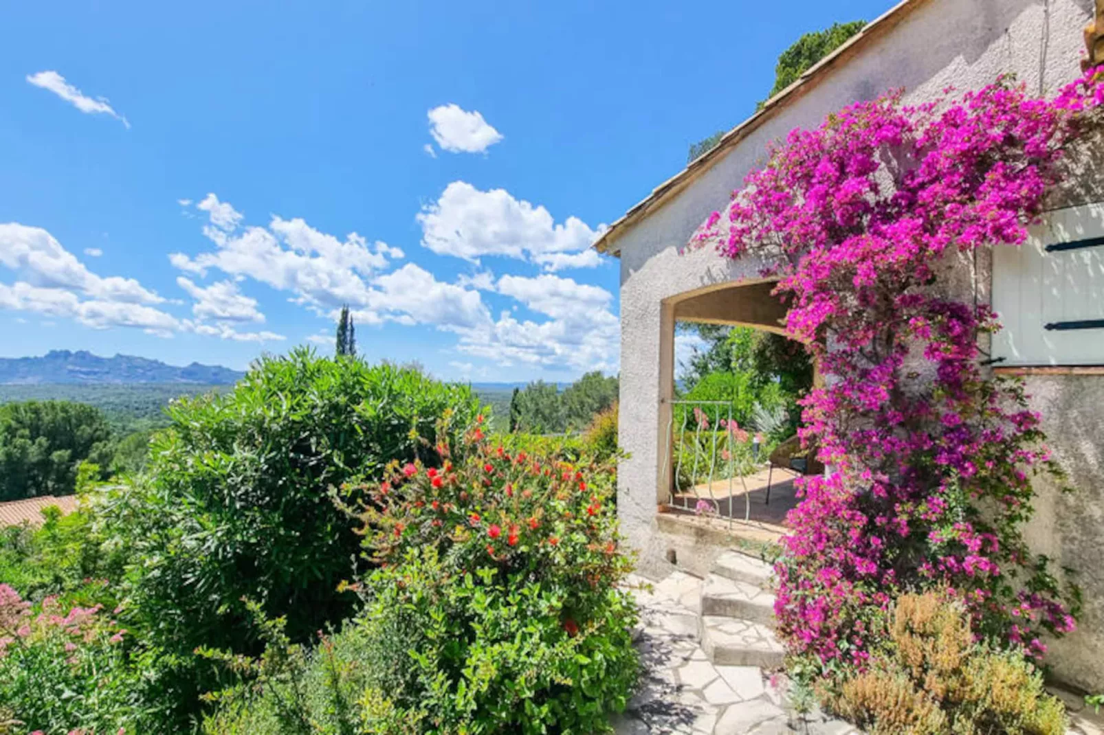 Villa 10 Pers Piscine Priv&eacute;e Pr&egrave;s De Saint-tropez-Image-tags.