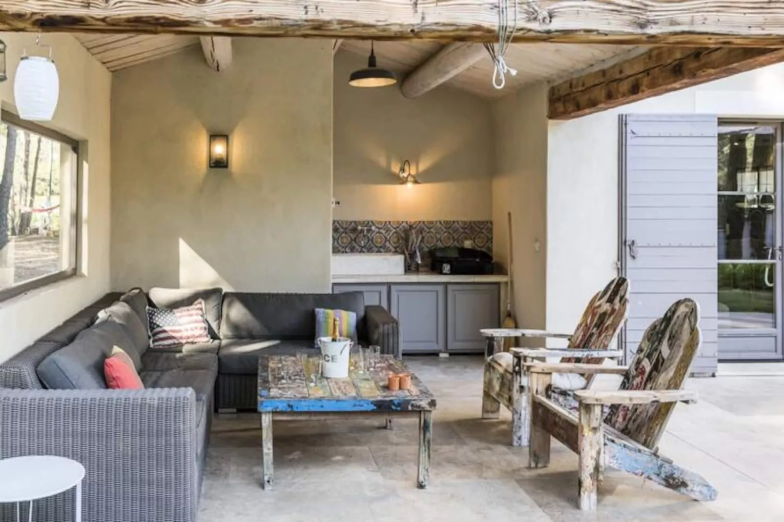 Bastide Blanche : Votre &eacute;vasion En Provence-Image-tags.