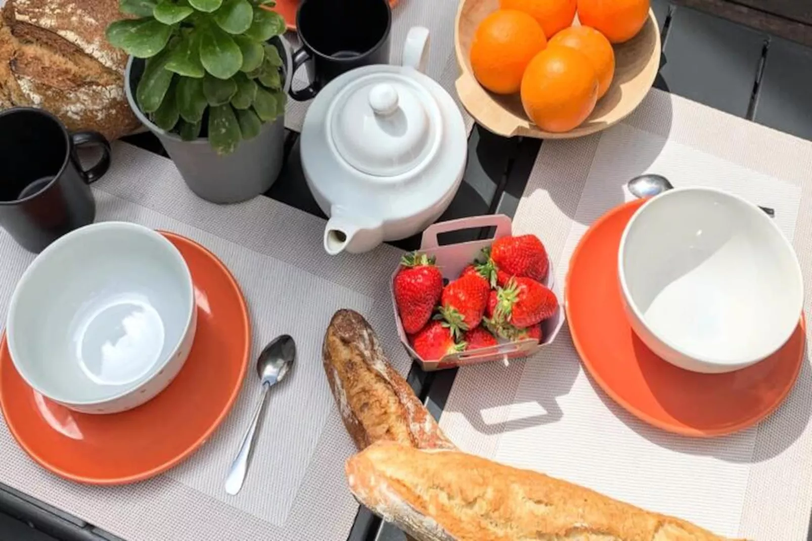 La Terrasse Bazille-Image-tags.