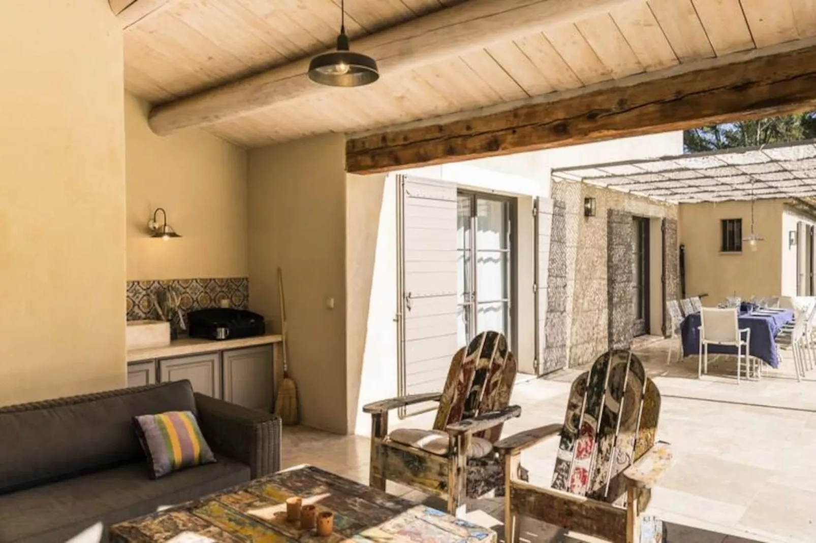 Bastide Blanche : Votre &eacute;vasion En Provence-Image-tags.