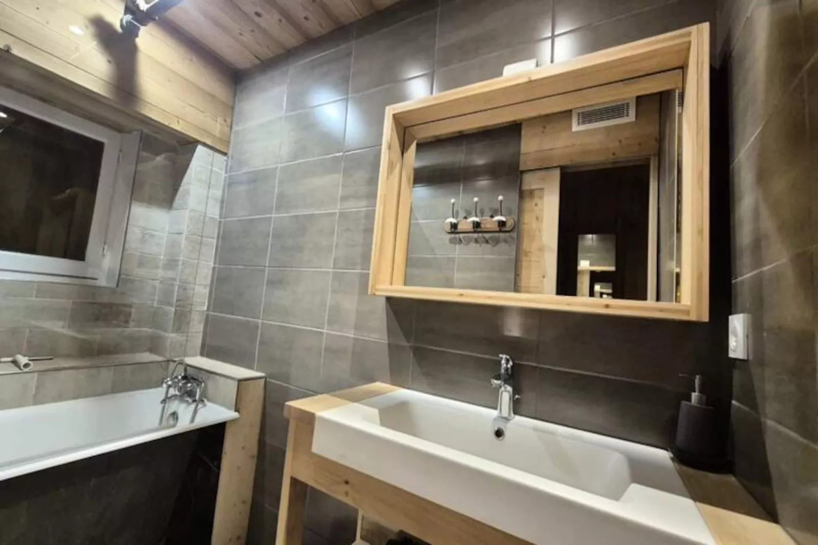 Chalet Au Revard , Au Calme 12 Pers.***-Image-tags.