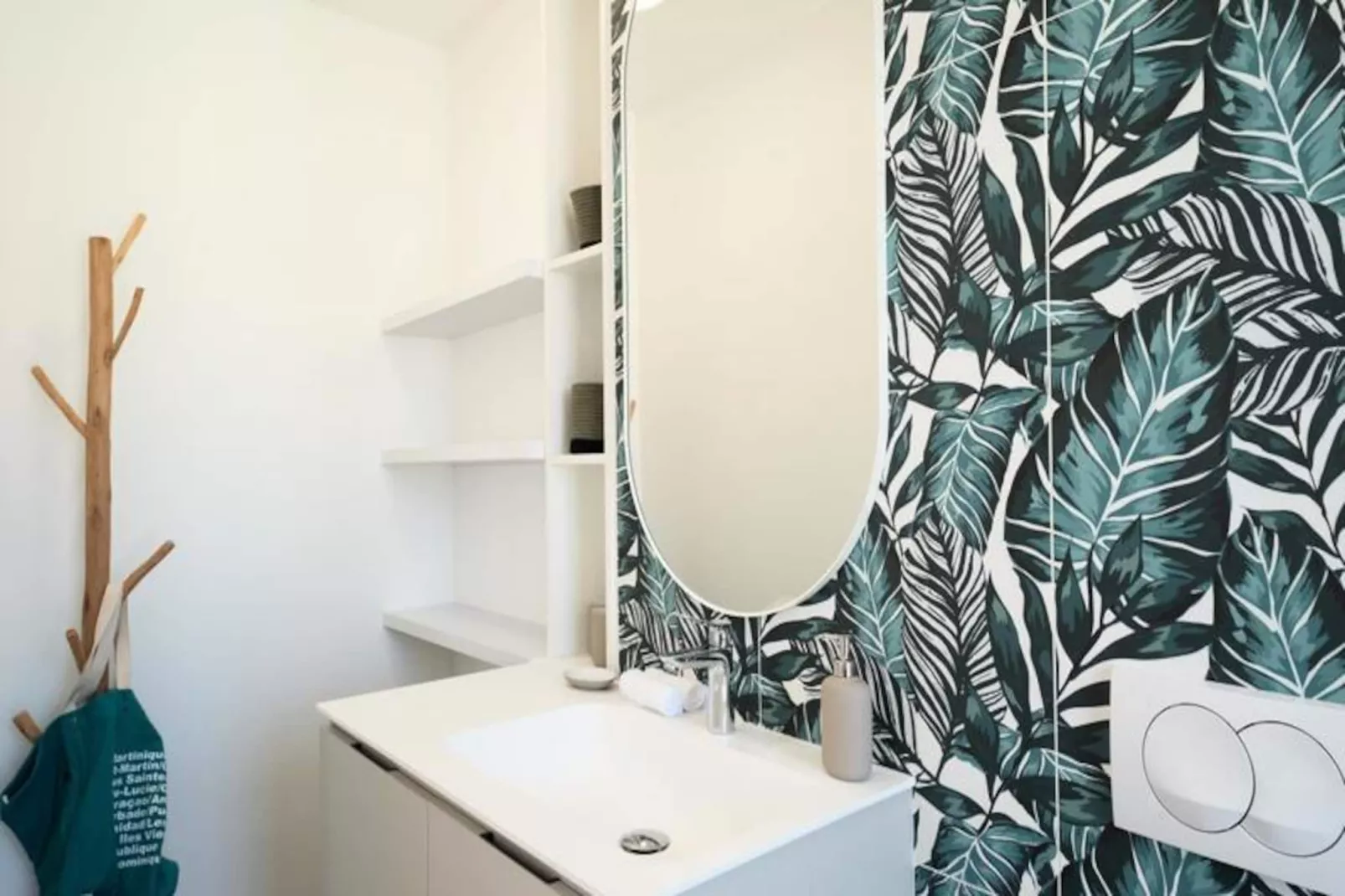 Villa Soleone-Image-tags.