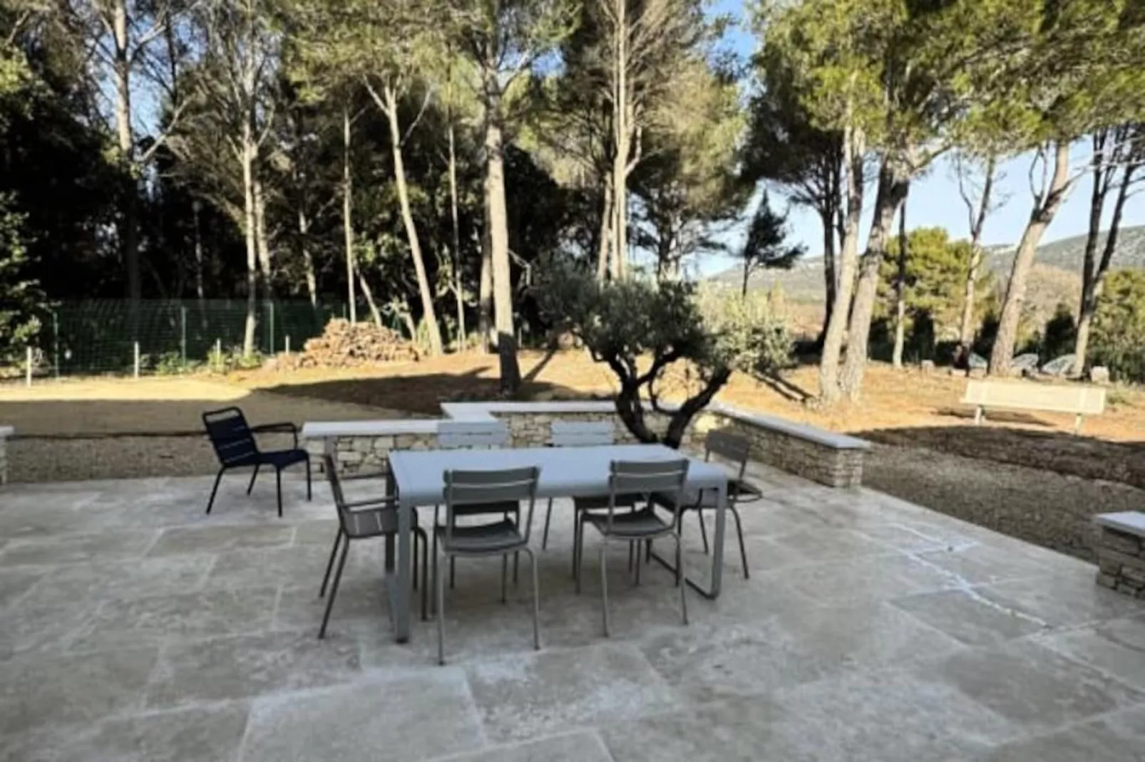 Bastide Blanche : Votre &eacute;vasion En Provence-Image-tags.