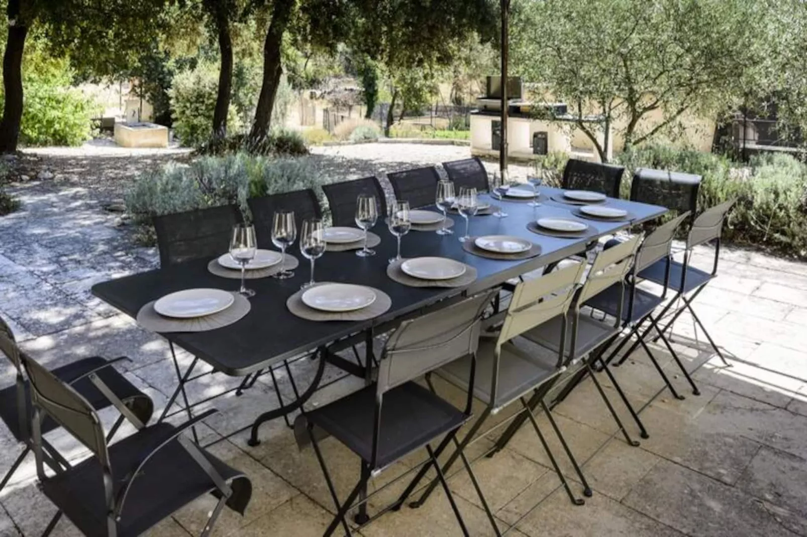 Les Gardis, Votre Refuge Id&eacute;al En Provence.-Image-tags.