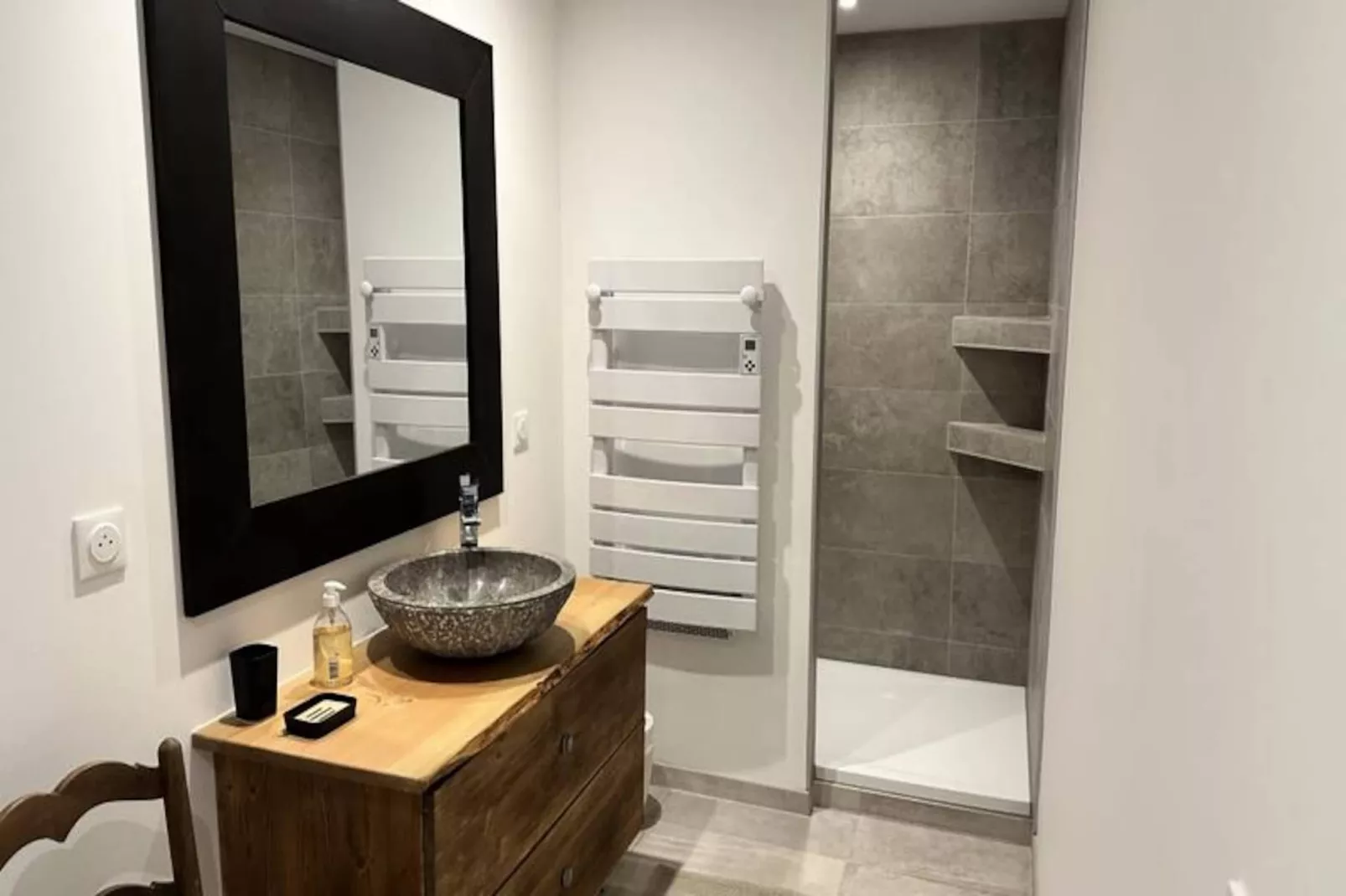 Mas Sylvie - Isle-sur-la-sorgue-Image-tags.