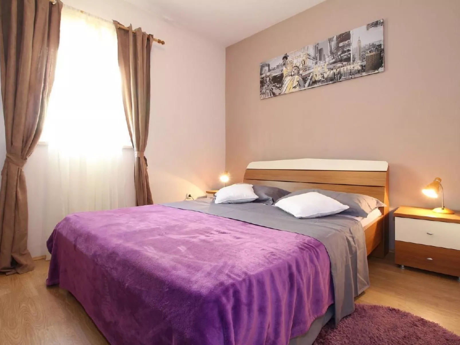 Schönes Apartment, privater Parkplatz und Strand in der Nähe