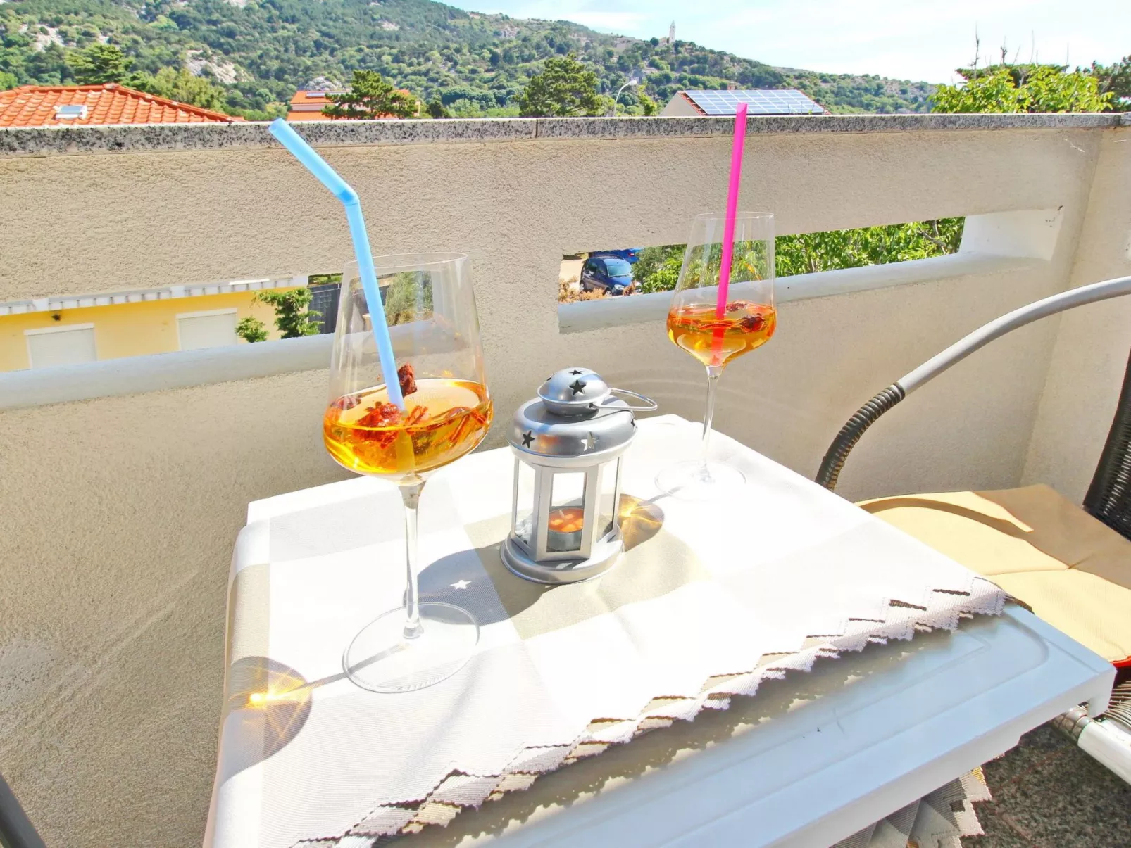 Modern eingerichtete Apartment ideal für junge Paaren im Zentrum von Baska