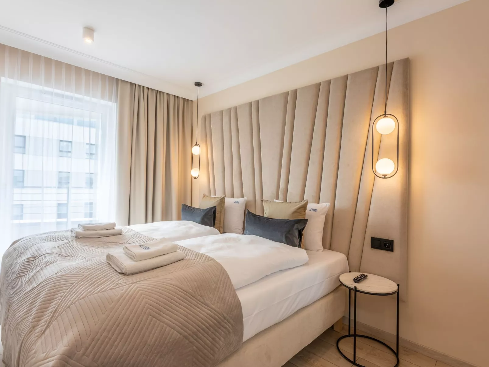 In den Sun Towers am Meer