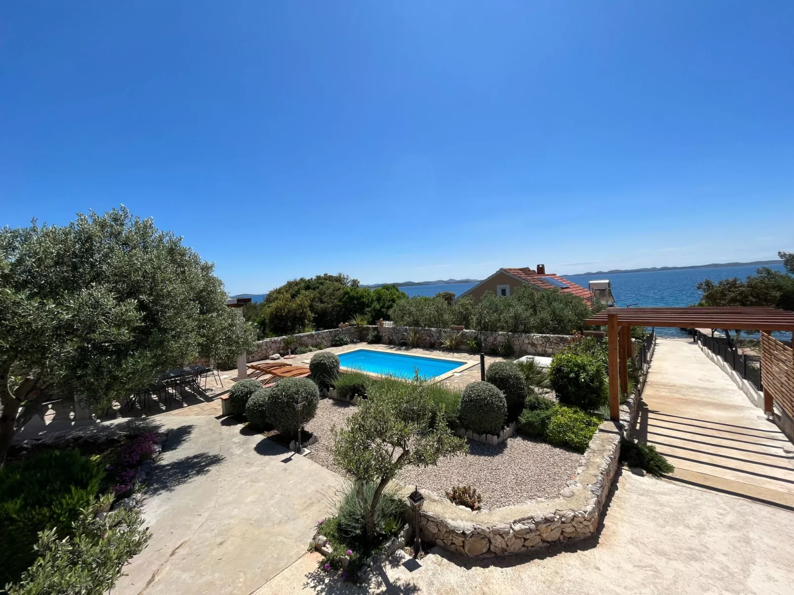 Modernes Ferienhaus Robinson in Dobropoljana