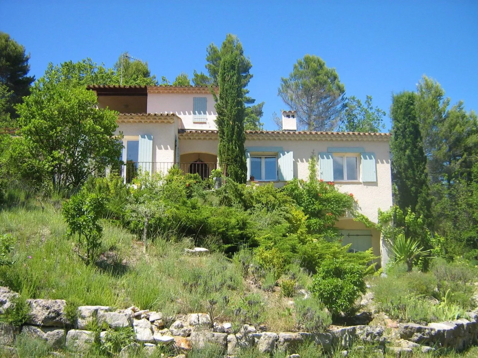 Charmantes Landhaus mit Garten