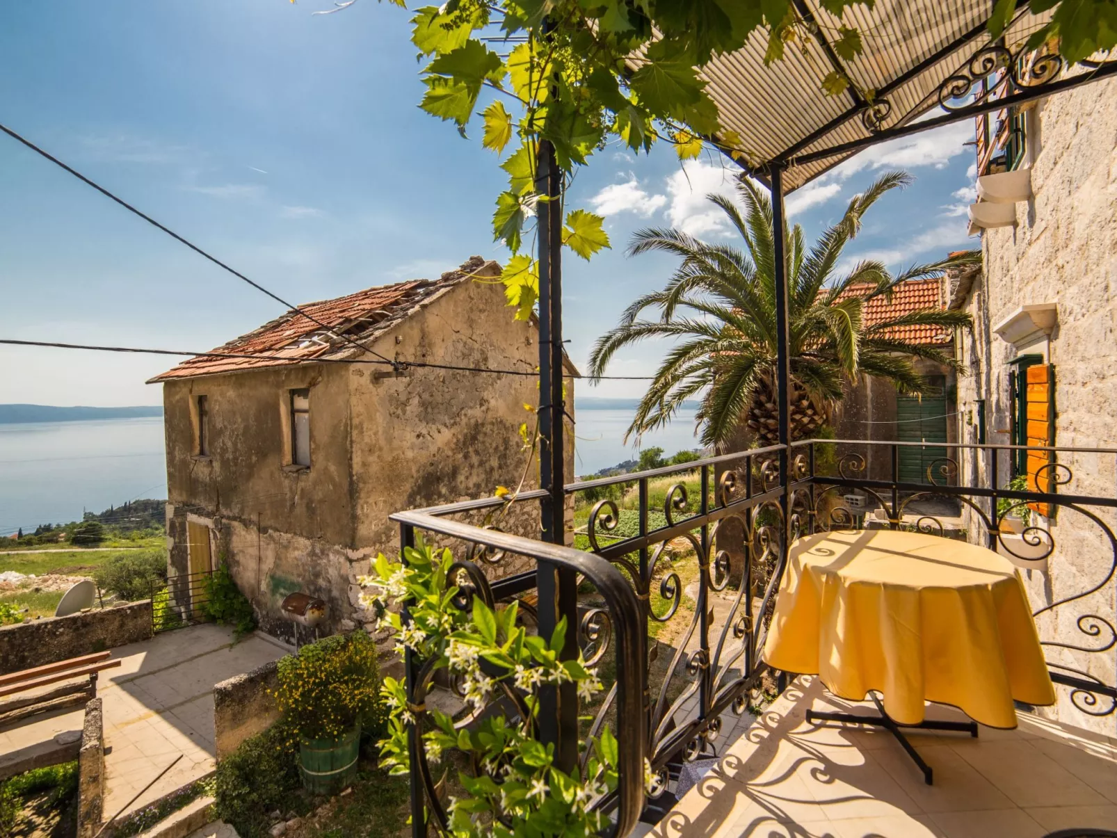 Anwesen mit Blick auf das Wasser