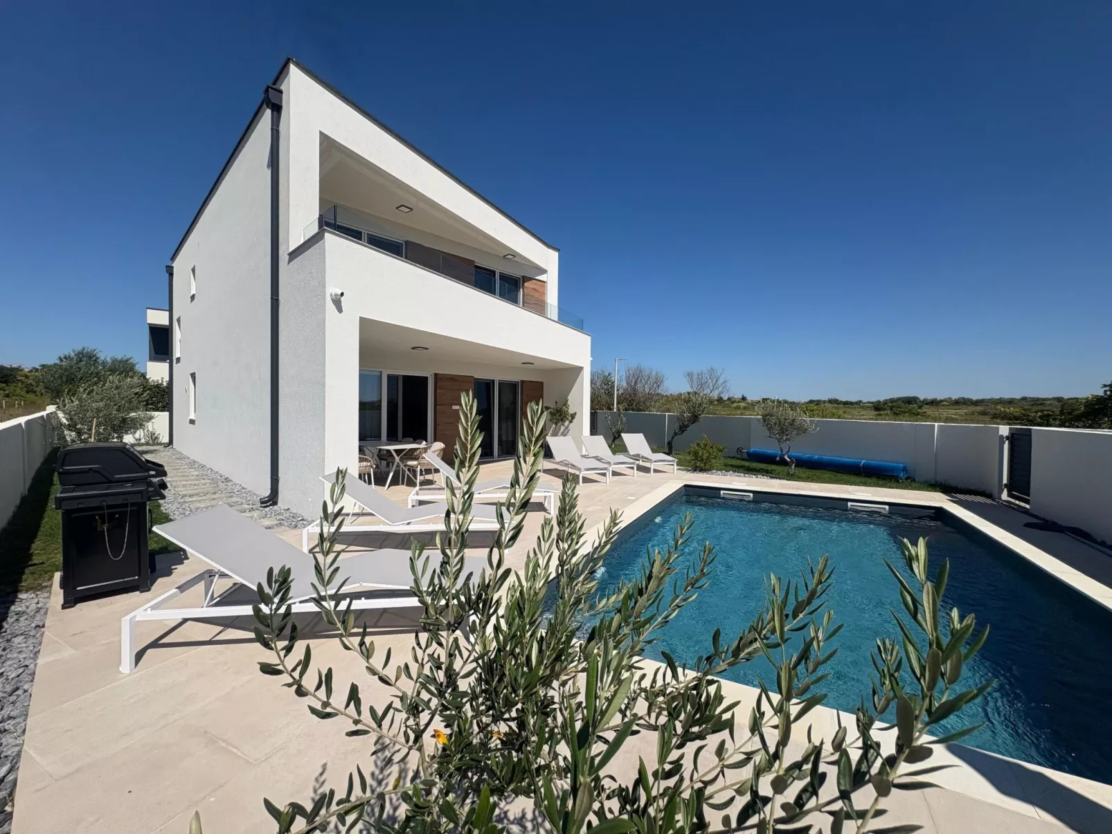 Neue Villa Angelo mit Sauna und beheiztem Pool