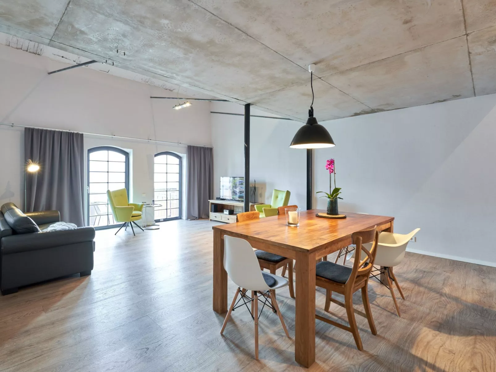 Appartement in Brandenburg An Der Havel mit Terrasse, Garten und Grill