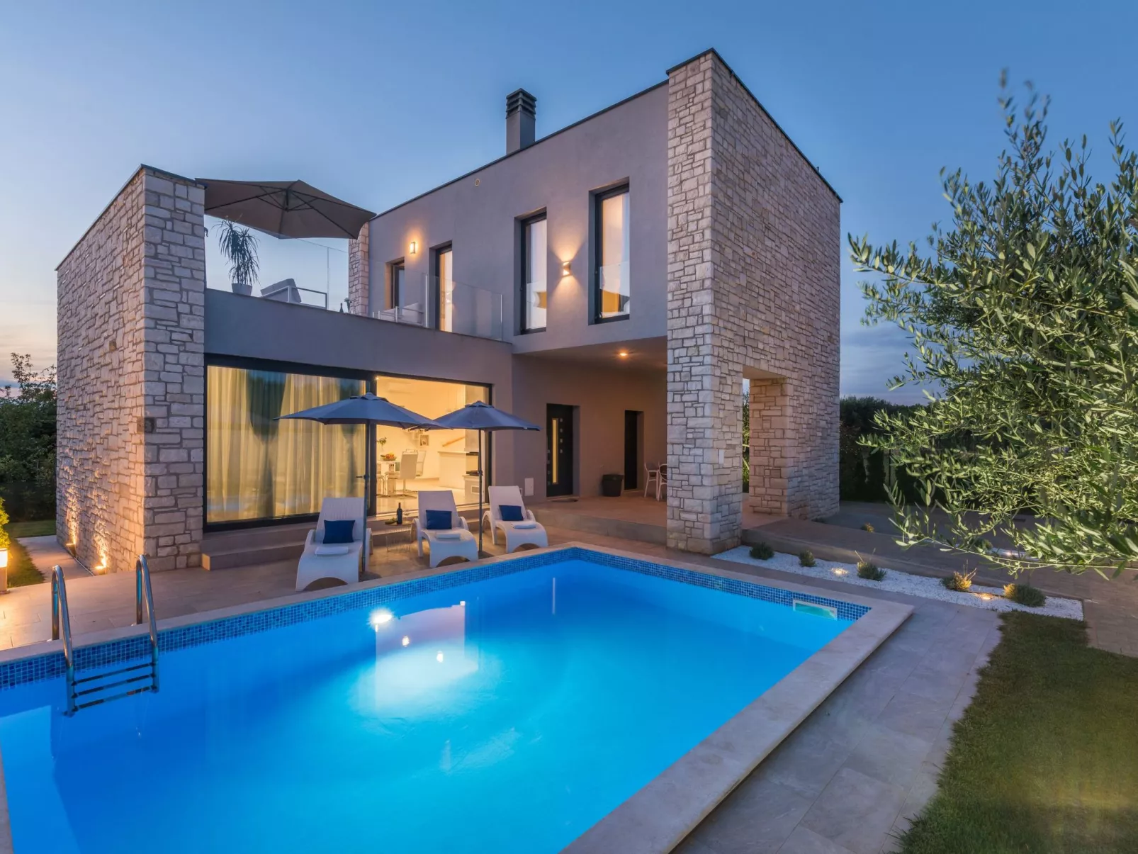 'Villa Selest' mit Wasserblick