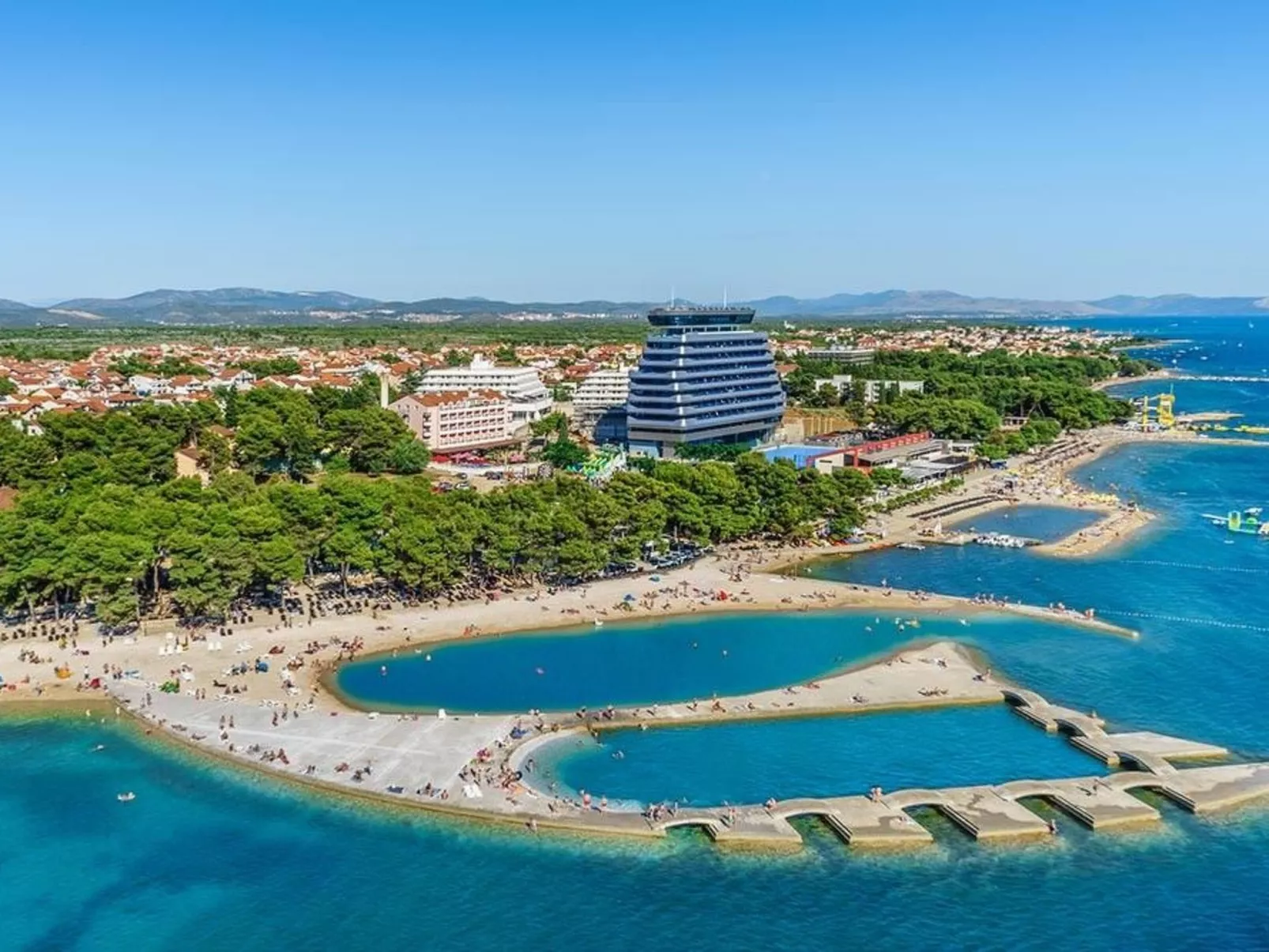 Villa Montini mit Pool und Meerblick