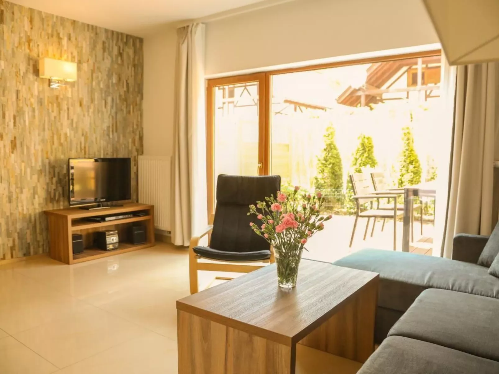 In Dźwirzyno mit Privater Terrasse