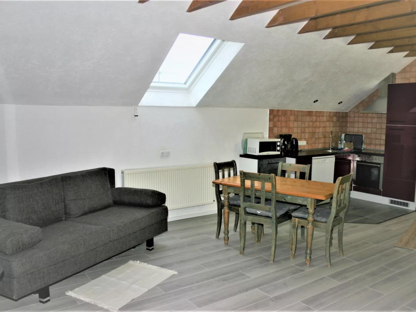 Helle Ferienwohnung in Mehren mit Eigenem Garten