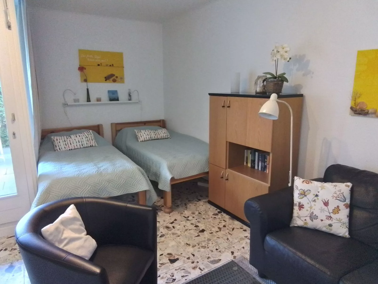 Strandnahe Ferienwohnung mit Gartenterrasse