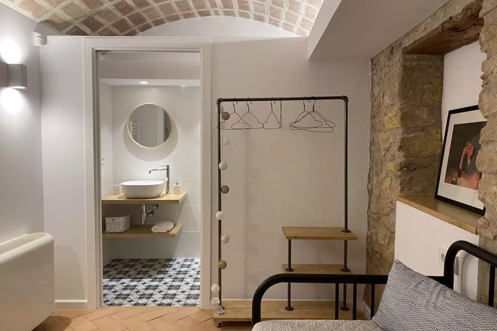 Casa con piscina en Vulpellac-Slaapkamer