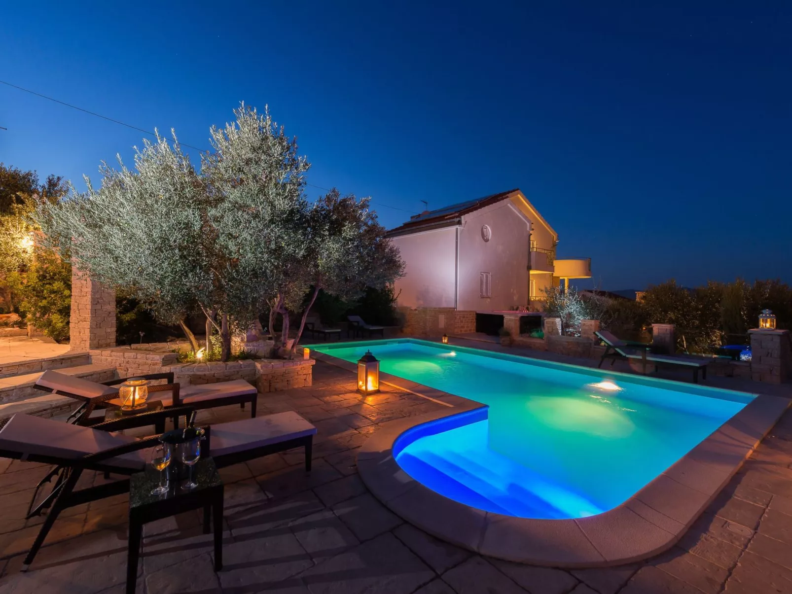 Wohnung für 4 Personen mit Pool