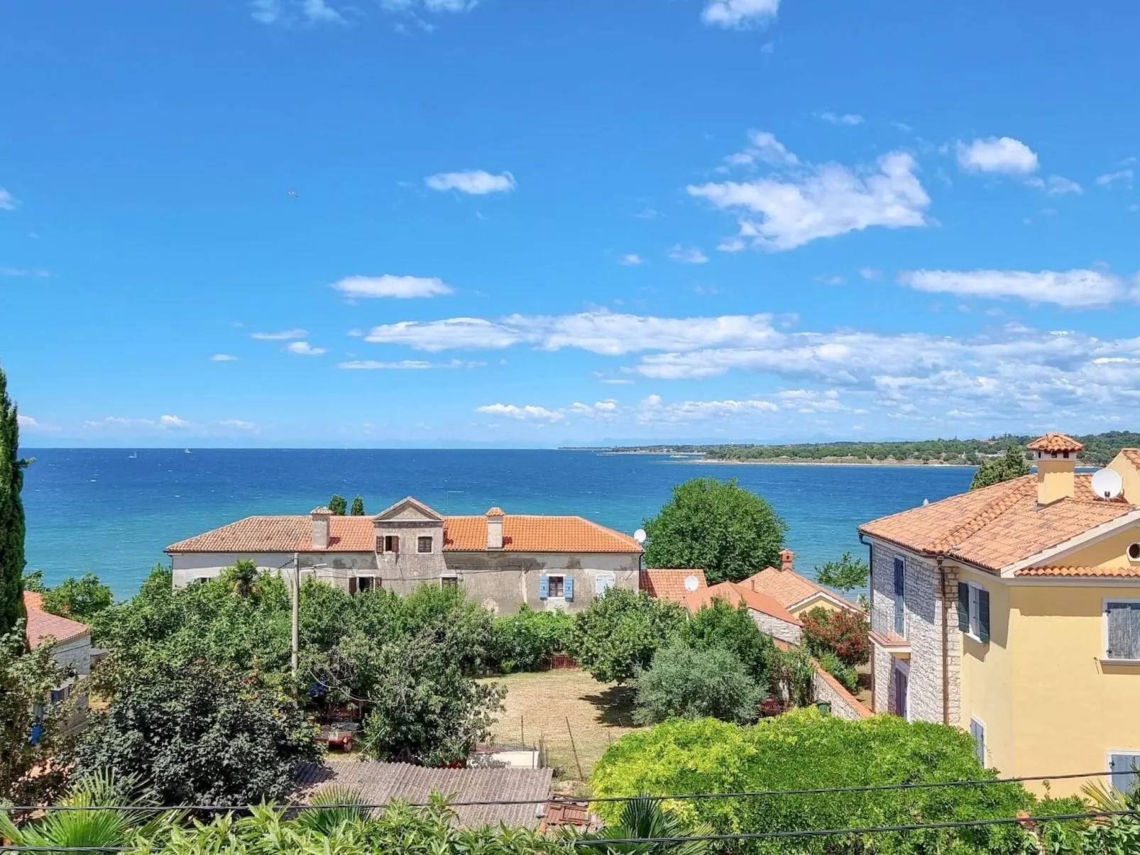 "Davor 8" direkt am Strand