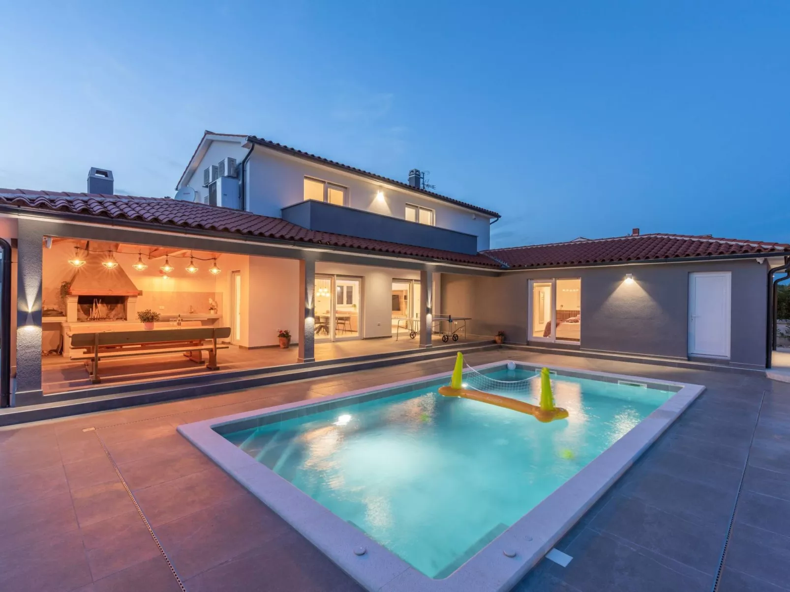 Villa Casa Mara mit beheiztem Pool