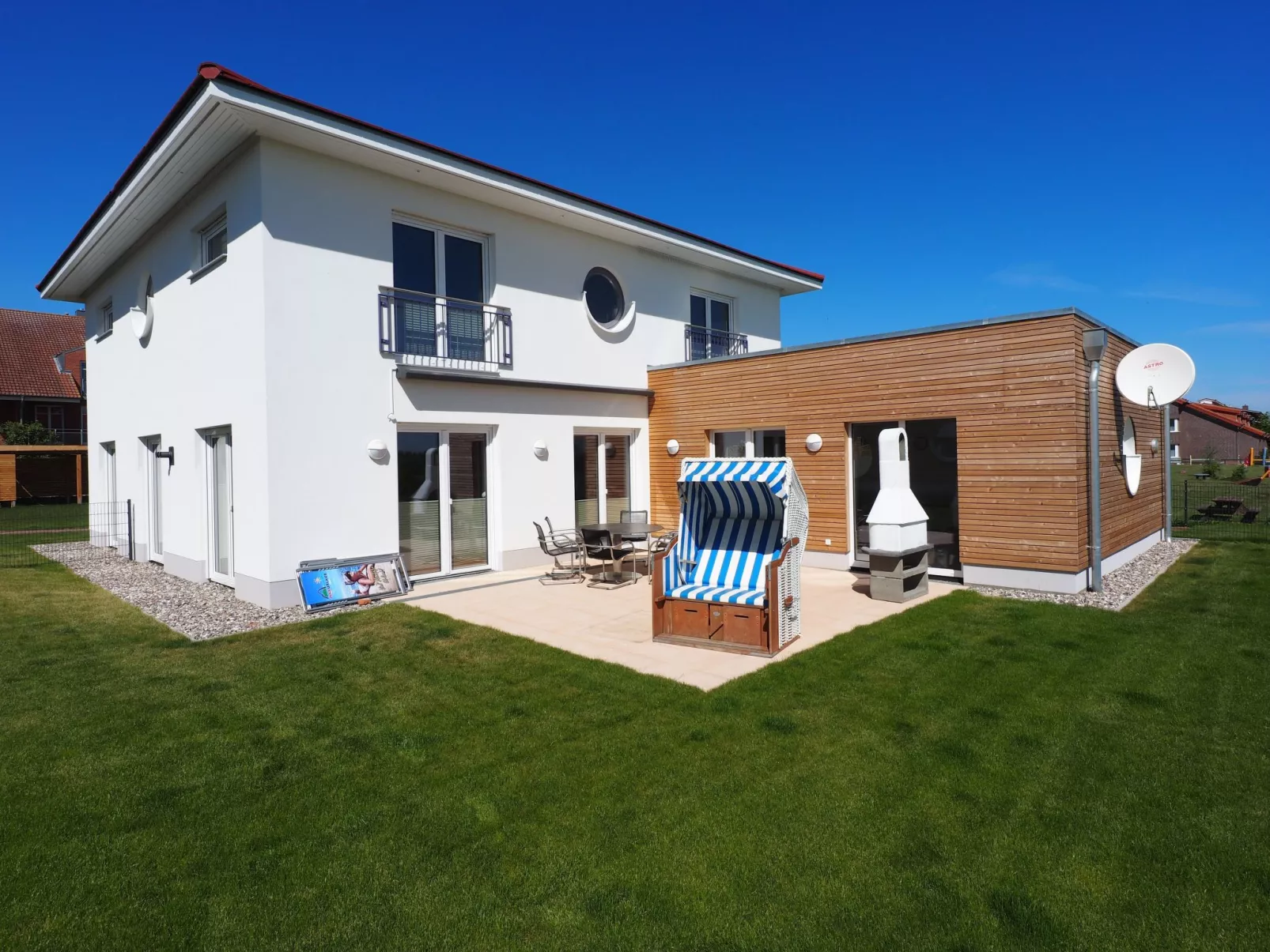 Ferienvilla in Hohenkirchen mit Privatem Pool Birdieweg 11a