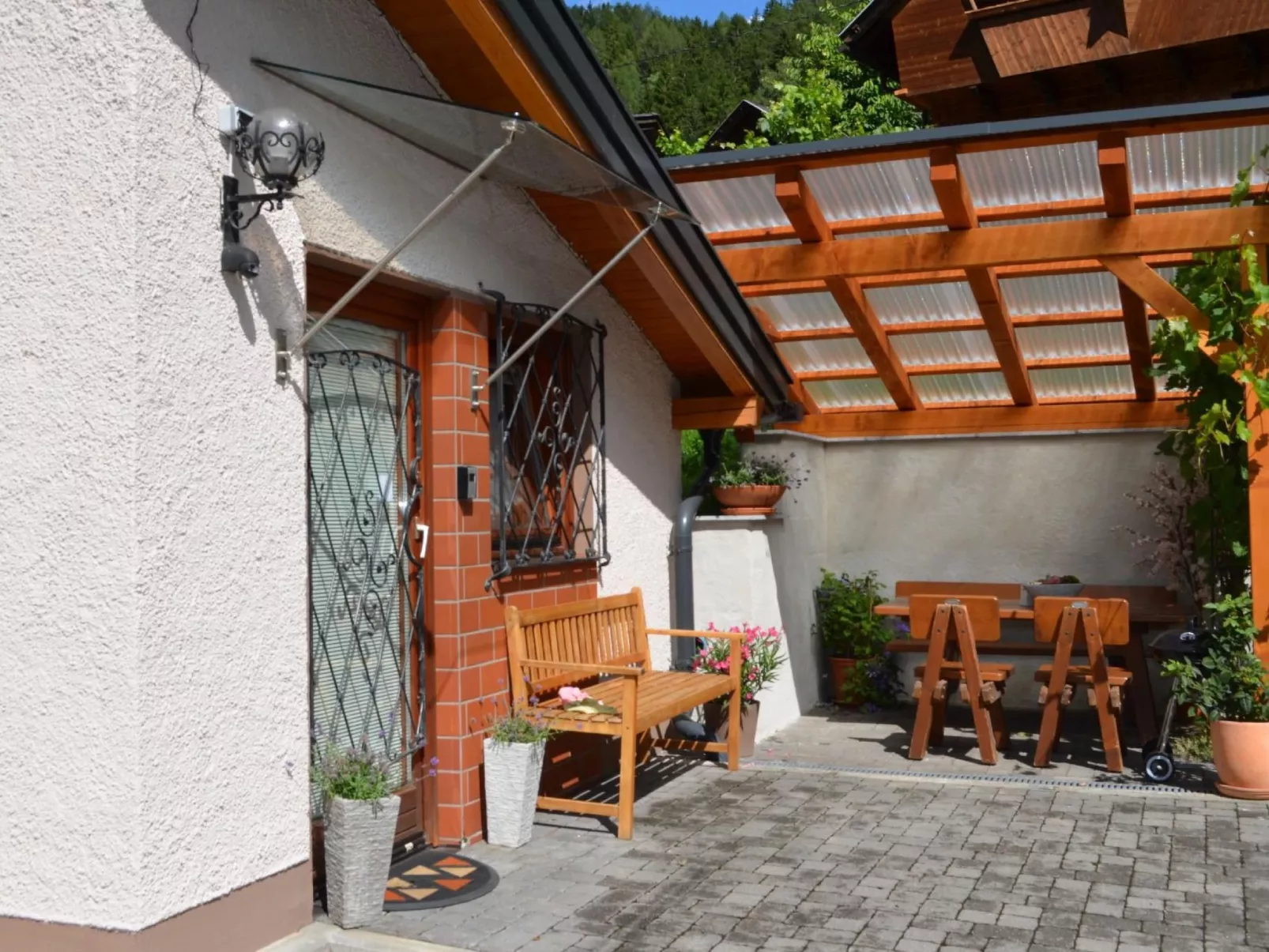 Mit beheiztem Pool in Flattach