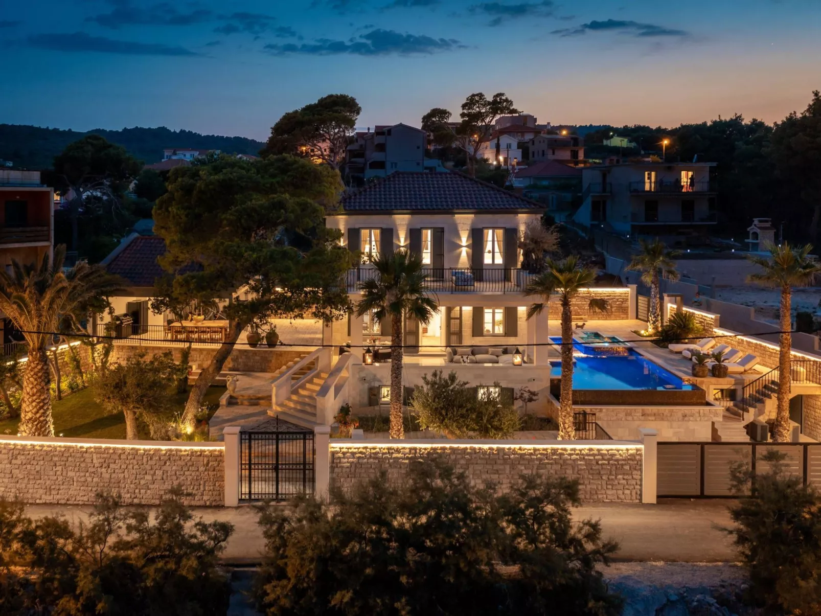 Villa L'orizzonte mit Außenküche in der Nähe von Trogir