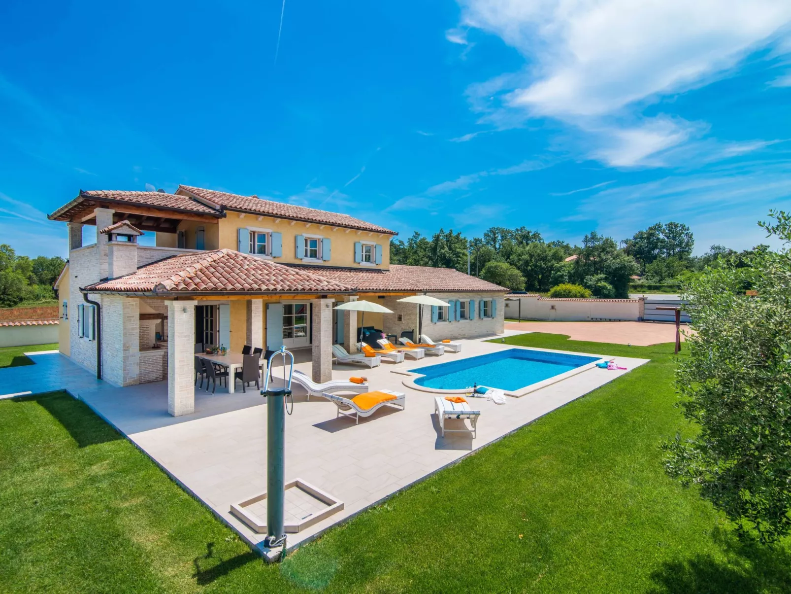 Für 8 Personen und 2 Kinder in Segotici, Istrien (Südküste von Istrien)