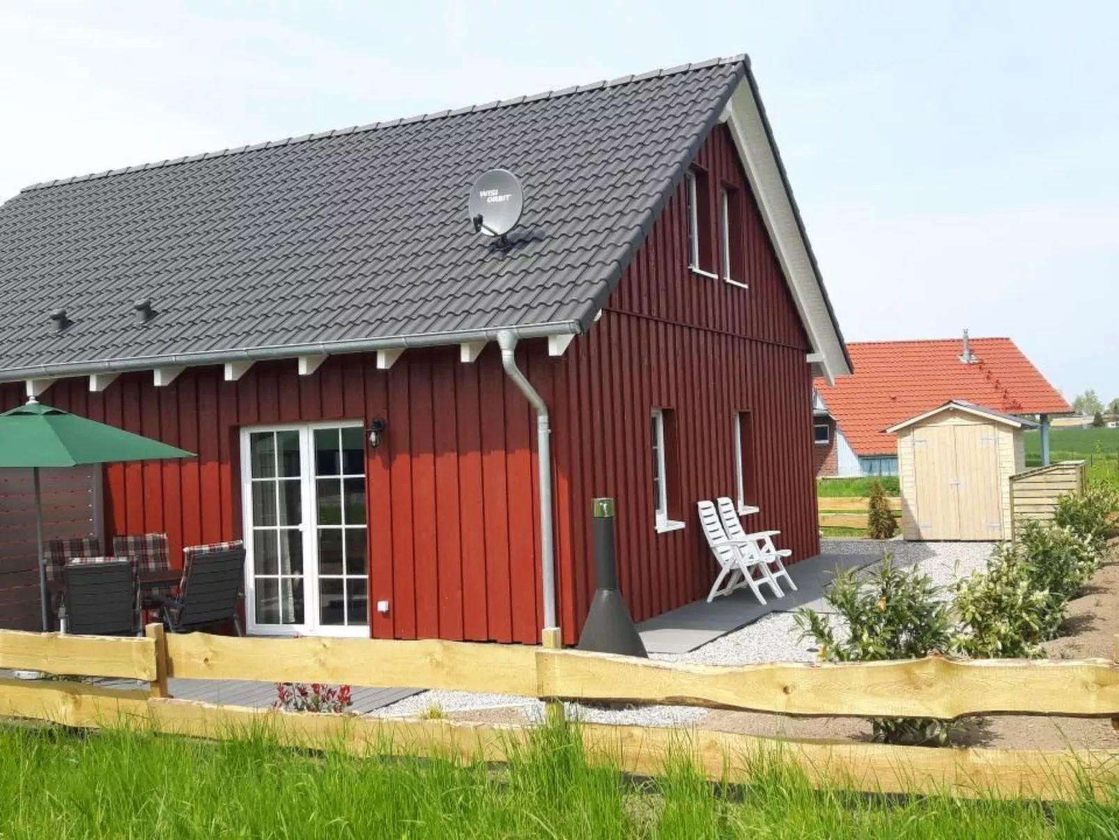 Schwedenhaus Zierow mit Terrasse und Grill