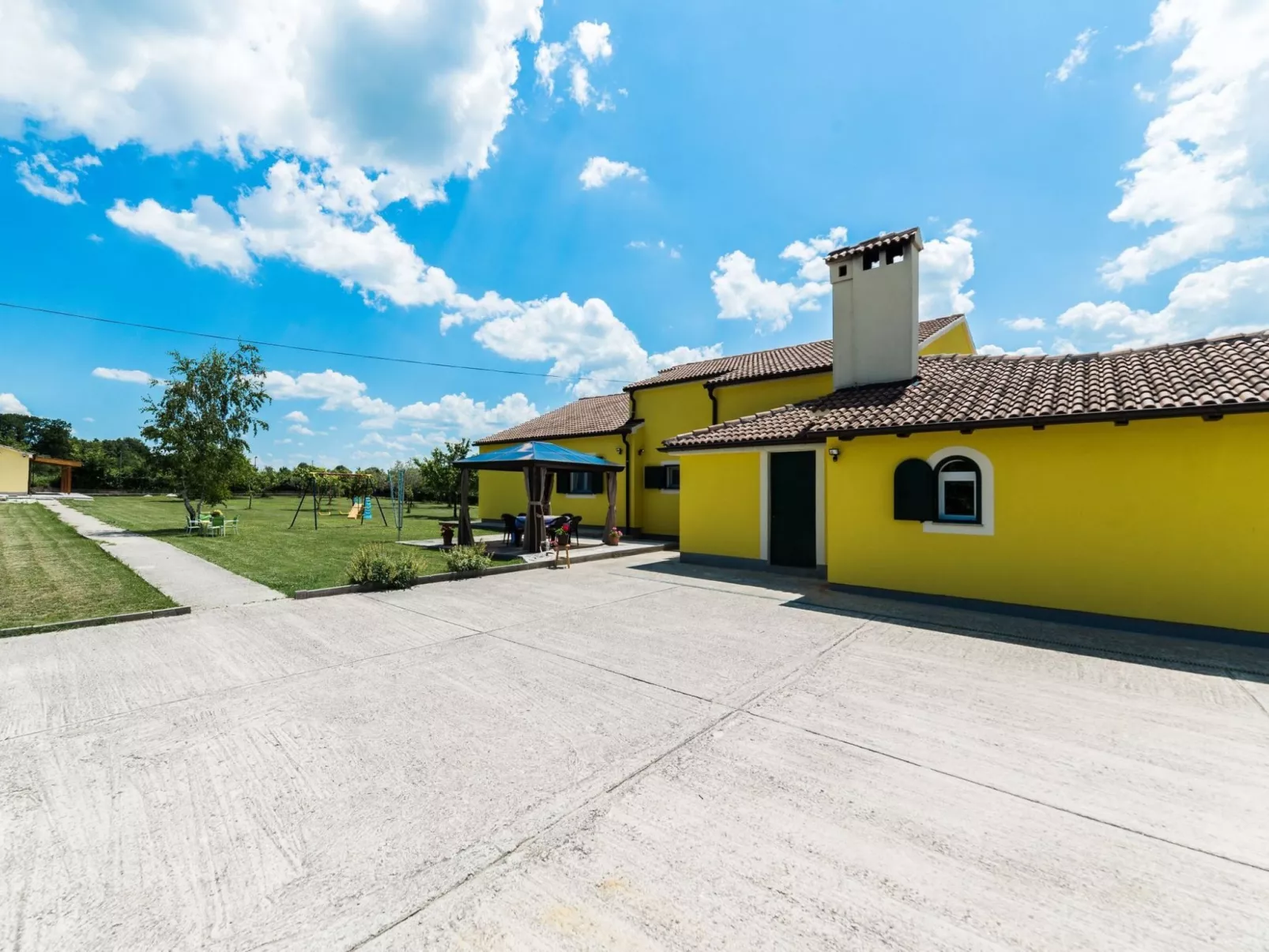 Villa für 10 Personen mit großem Garten - TA Leut